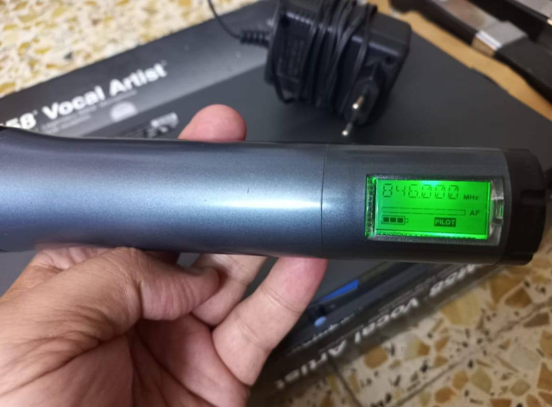 من رخصة الادمن
مايكات للبيع عدد ٢ واحد سينهايزر واحد شور اصليات نظافه ٩٩٪ فول دفع نقاوه كواليتي عالي مستعجل على بيعها وسعرها القطعتين ٢٥٠ الف دينار عراقي مبينات من الصور تفحص وتشوف وتقتنع يله تشتري..
الشراي يراسلني خاص ويدلل.. تحياتي للجميع.


**إذا كنت صاحب هذا الإعلان وتريد حذفه لأي سبب، رجاءا أرسل رسالة إلى الدعم الفني**