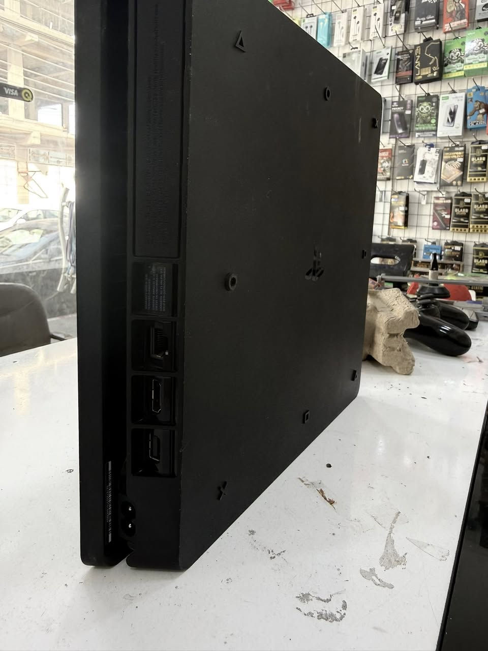 وحش الألعاب PS4 مهكر (نظام 12.52) - نظافة ممتازة
، متوفر الآن جهاز بلايستيشن 4 بمواصفات كاملة وجاهز لللعب المباشر بدون الحاجة لشراء أقراص!
 المواصفات:
• الموديل: متوفر سلم Slim) 
• النظام: مهكر على تحديث 12.52 (أحدث أنظمة التهكير المستقرة التي تدعم تشغيل أقوى الألعاب مجاناً).
• الهارد: 500 جيجا (متروس ألعاب من اختيارك).
• الملحقات: جويستيك (يد) أصلي وكالة + كافة الوصلات الأصلية.
• نظام مستقر جداً وما يحتاج إنترنت لتشغيل الألعاب.
• الجهاز مفحوص وشغال 100% بدون حماوة أو صوت مروحة.
الجهاز لوك ستيكر الجهاز قليل الاستعمال مامستعمل قليل جدا 
 الموقع:
البصرة


**إذا كنت صاحب هذا الإعلان وتريد حذفه لأي سبب، رجاءا أرسل رسالة إلى الدعم الفني**