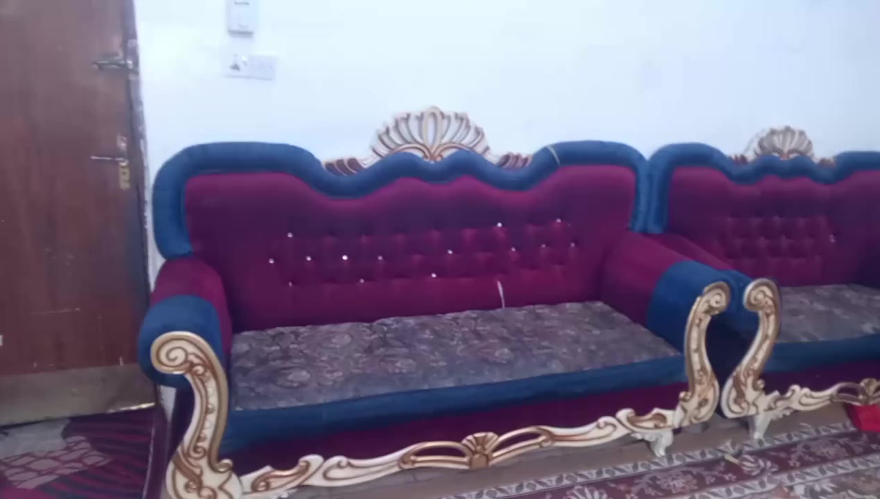 السلام عليكم
تخم ملكي مستخدم قليل بي اضرار بسيطة
مدينة الصدر
السعر 200 الف


**إذا كنت صاحب هذا الإعلان وتريد حذفه لأي سبب، رجاءا أرسل رسالة إلى الدعم الفني**