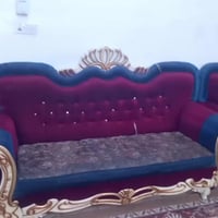 تخم ملكي • مستخدم قليل • مدينة الصدر