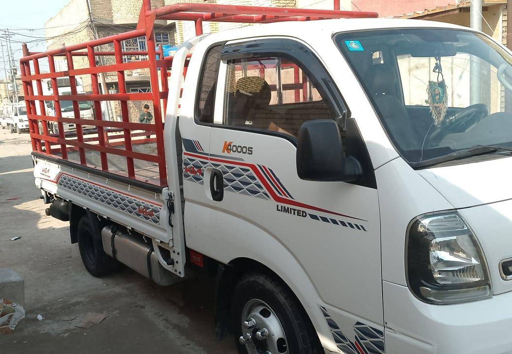 السلام عليكم
كيا فحل 
موديل 2022
مكينة 3000
رقم بغداد انكليزي تحويل ثاني يوم
مكفولة مكينة وكير اكسل شواصي 
تبريد ثلج
مكفولة كفالة عامة
تانيكي 120 لتر
تاير خلفي 14 ستـد 27
السيارة جاهزة بدون اي نقص  
رقمي ***********
مكاني بغداد مدينه الصدر
السعر خاص او اتصال عل رقم
