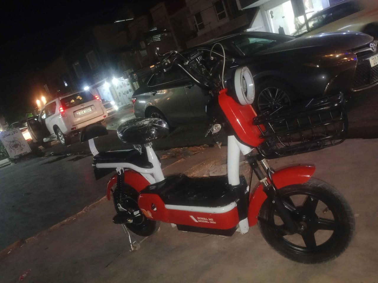 ماطور شحن حجم 14 اخو الجديد فول بطاريات بشرط جديد سرعه 99 أربيل هفلان سعر 230الف ومجال 
*********** أربيل, العراق
