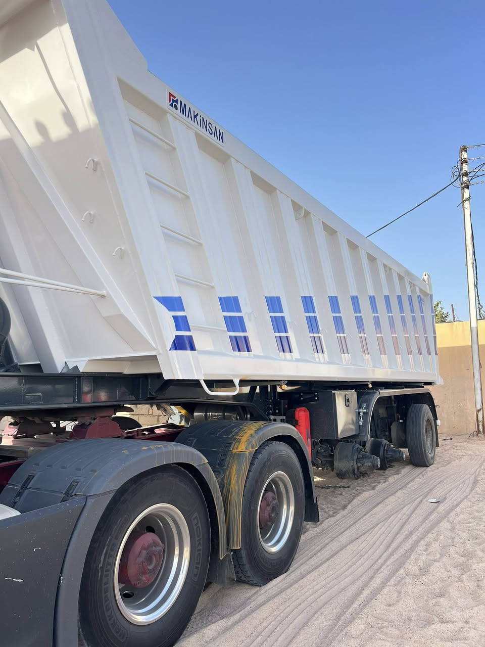 بسم اللّه الرحمن الرحيم 

للبيع عربانه ماكنيسان 2026 زيرو منفيس
عنوان البصره الدير شافي

***********
