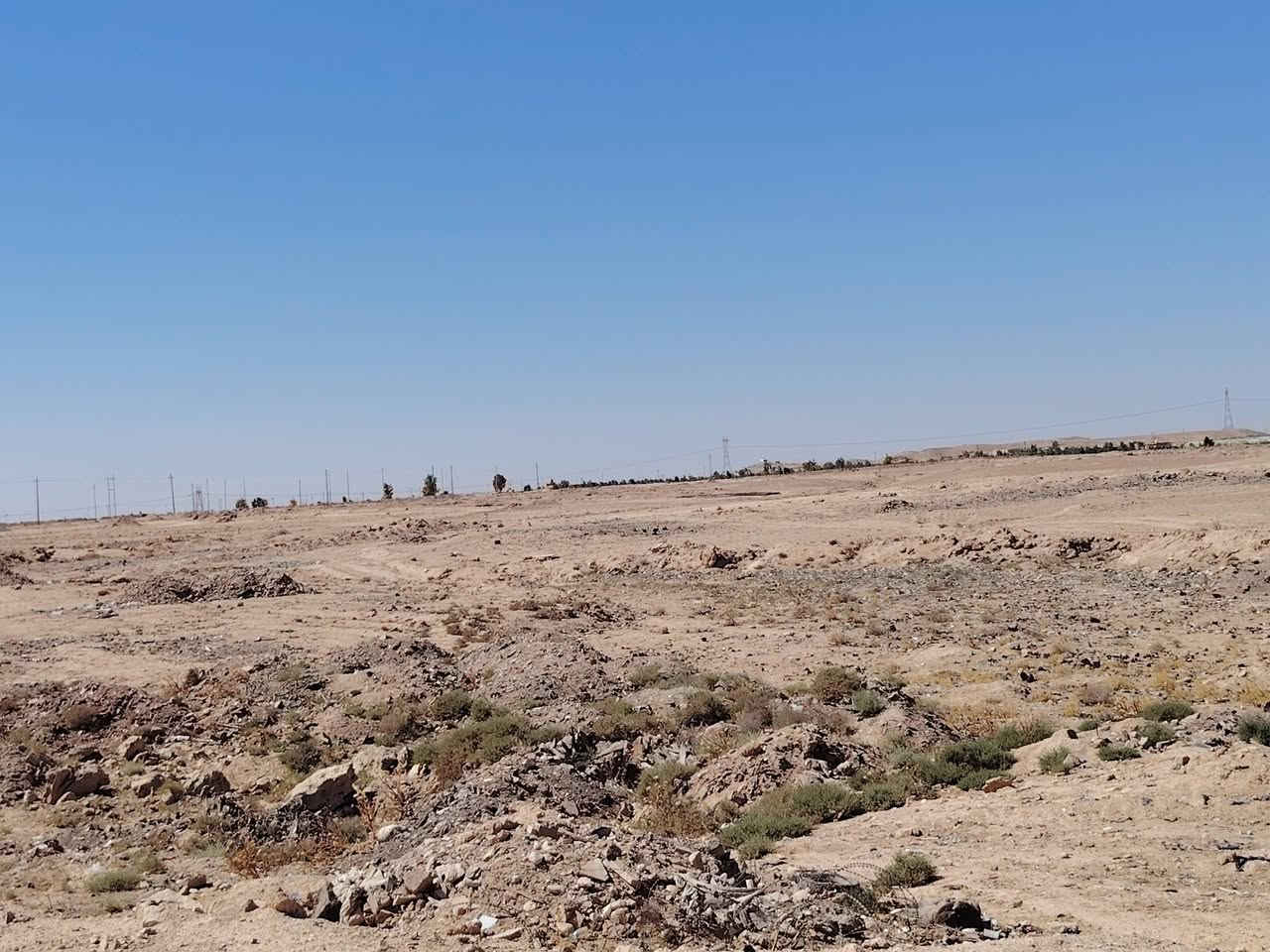 السلام عليكم
قطعه أرض للبيع في توزيع شبكات
قريبه على مستشفى الجديده
وقريب على معمل لبلوك على سايدين
مساحه ٢٥٠ متر
رقم القطعه 20330
السعر 3مليون وربع
للاستفسار على رقم ***********
