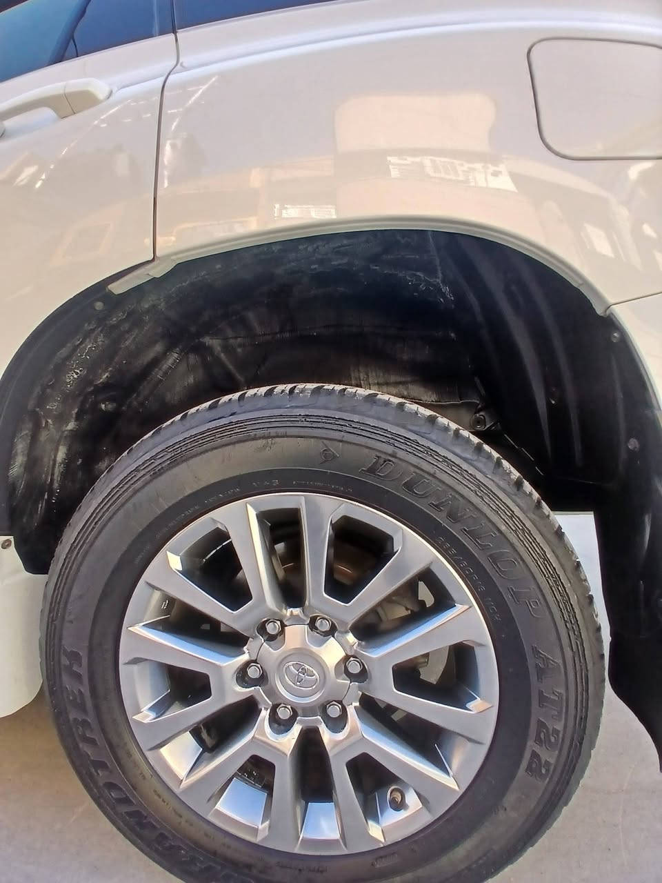 LAND CRUISER PRADO  VX
موديل 2019 اعلى فئة بالبرادو
((للبيع)) 

((السياره كلين تايتل من الدعامية للدعامية بشرط كفالة عامة))

رقم شمالي اربيل بأسمي تحويل مباشر سنوية وهزة جديدة

اللون : ابيض 

عداد المسافة :129000 الف كم

حجم المحرك : 6سلندر (4000) 

مواصفاتها : اعلى فئة فول

فور ويل 
ويل كروم

بصمه دخول + تشغيل +ترحيب ابواب شعار برادو

تشغيل عن بعد 

ثلاجة

3 وضعيات قيادة سبورت ونورمال وايكو

حساس خلفي وامامي

كشنات كهرباء جلد ٧ راكب 

كشنات تبريد

تحكم ستيرن  
 
امرايات كهرباء وشفط واشاير  

لايتات ليد وزينون اصلي وبلاجكتورات 

زراك لايت 

سبير الشركة مانازل

تحكمات استيرن

رادار تحديد مسار 

٤ كاميرات محيطية ٣٦٠ درجة

اطارات حساسات
دفع رباعي عدة وضعيات

وبعد بيها كثير شغلات 
سعر السيارة (425) ورقة 

عنوان السيارة / موصل 

للاتصال اتصال او واتساب على الرقم 
***********
