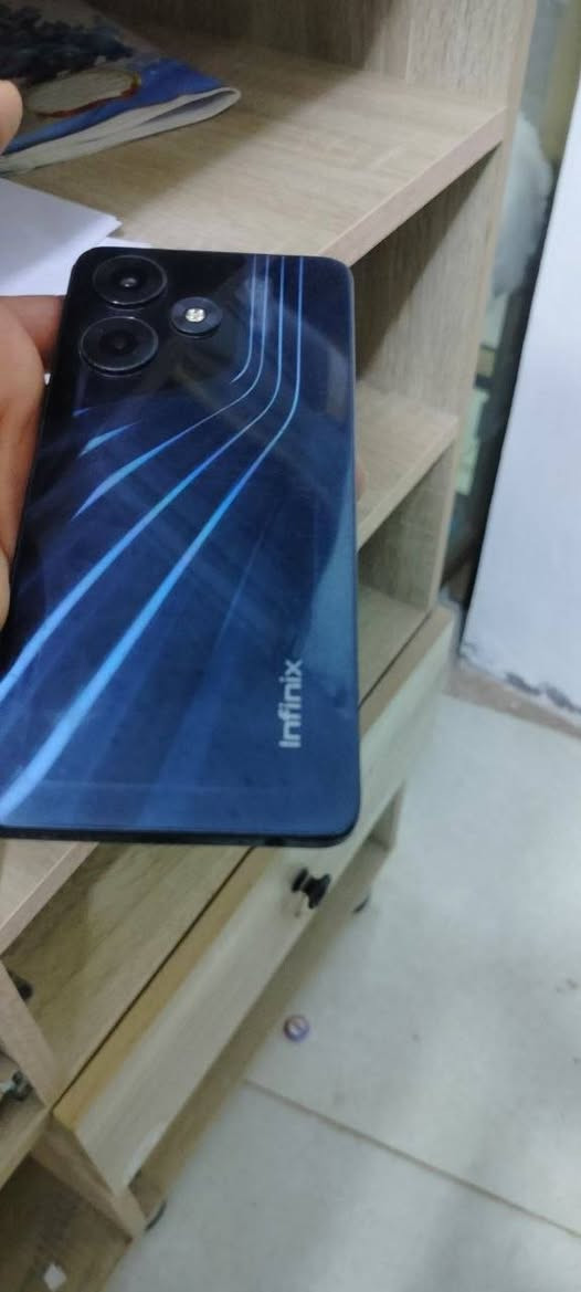 انفنكس هوت 30 ذكراته 256 عشوائيه 8 جهاز ممفتوح  فقط فطر بسيط بل شاشه تفاصيله اكثر خاص 
سعره 95 الف بي مجال بسيط 
 واتساب أو ماسنجر 
***********
