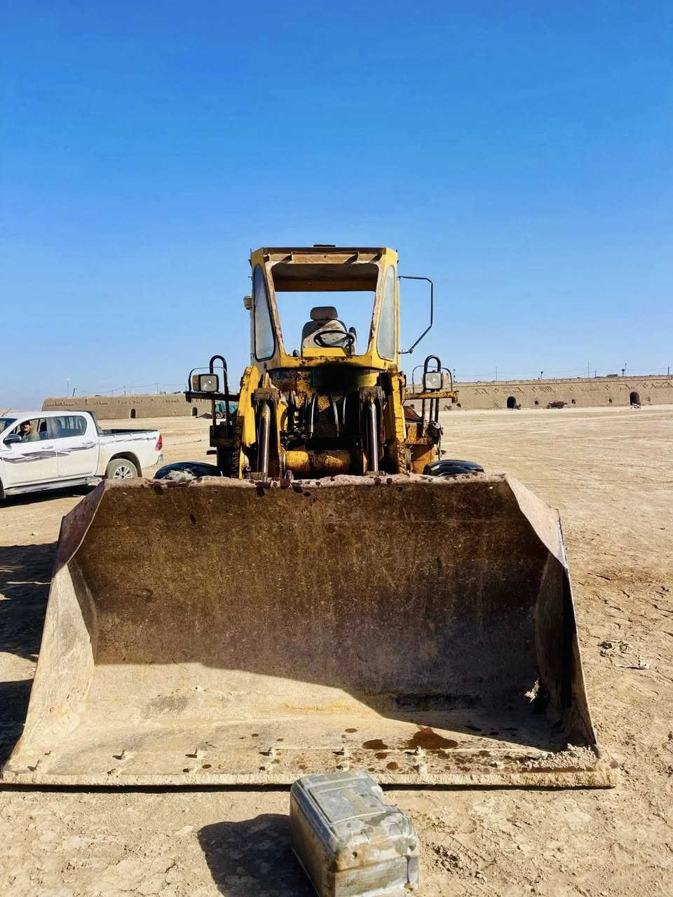 السلام عليكم شفل للبيع كاوسكي موديل ٧٩ حجم ٧٠ رقم ديالى 
محرك جديد تركم جديد بم رفع جديد صينيه جديده مكينه حلوه للسفسار اتصل

‭***********
