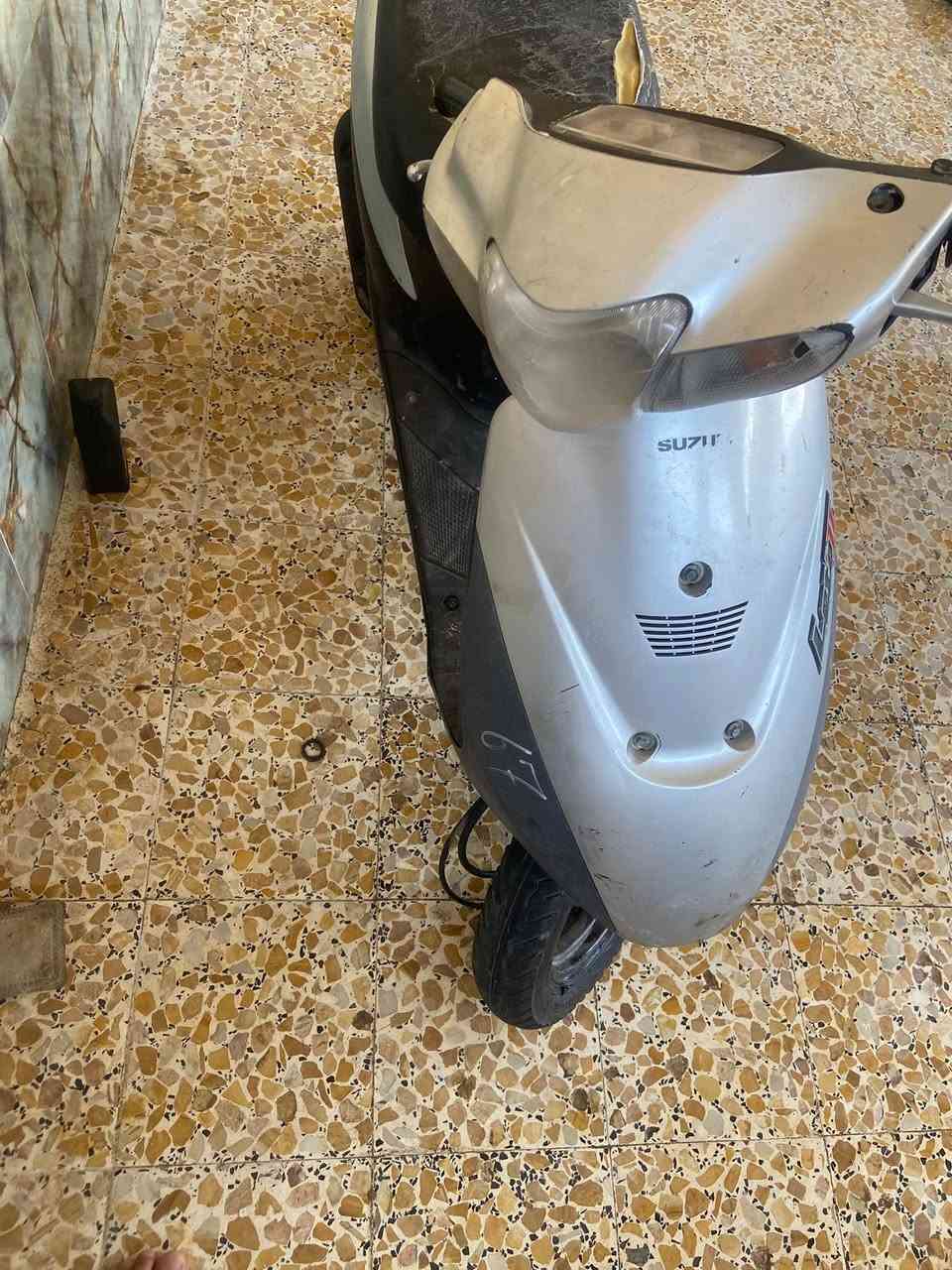 دراجه ساسوكي جنطه لبيع دراجه نضيفه السعر 300 بيها مجال قليل ‭***********‬
