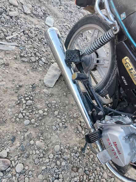 سلام عليكم  يوجد ماطور  سافان 2020محرك مامفتوع كلش نضيف صاحبو مديون يريد يبيعو‏ طالب عليه 400 بي مجال مكان جنوب الموصل القياره قريه العوسجه  رقم صاحب الموطور ‪***********‬‏
