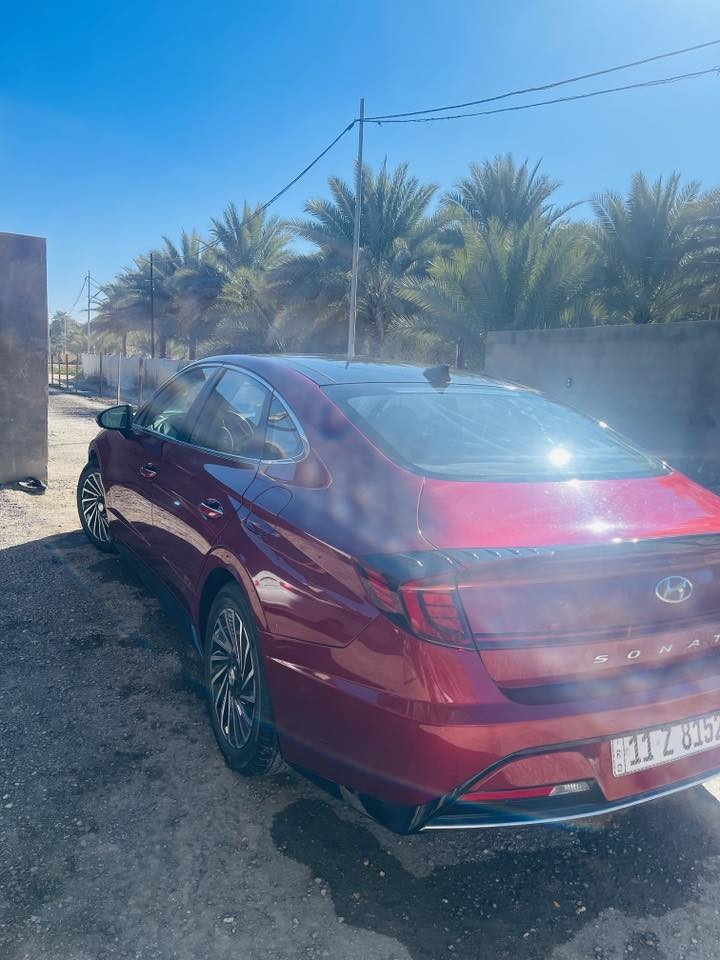 سوناتا هايبرد 2023 وارد أمريكي
محرك 2000

ماشية 30 الف ميل 

سنوية جديدة  

حادثه دعاميه وكلير بالجاملق الخلفي موضح بالصورة 

 

 

مواصفات :::

تشغيل عن بعد

تحديد مسار 

رادارات مانع تصادم اماميه خلفيه 

اشارات بالمري 

تنبيه عند الاقتراب 

محدد سرعه  

هاندبريك كهربائي دكمه 

بصمة ابواب 

بصمة تشغيل

فول تحكم ستيرن 

٤ وضعيات قيادة ( سمارت \ سبورت \ ايكو \ كوستم) 

سماعات Bose 

شاحن لاسلكي ( wireless) 

قيادة ذاتية 

جامات امامية اوتو 

قطعتين تبريد 

تبريد منفصل 

كشنات مخمل بلادي 

انارة لد نهاري 

زنون بلادي

ماسحات الجامه الاماميه اوتو 
سعر ١٨٧ بيه مجال قليل 
تواصل واتساب او اتصال متواجد 
***********
……………

