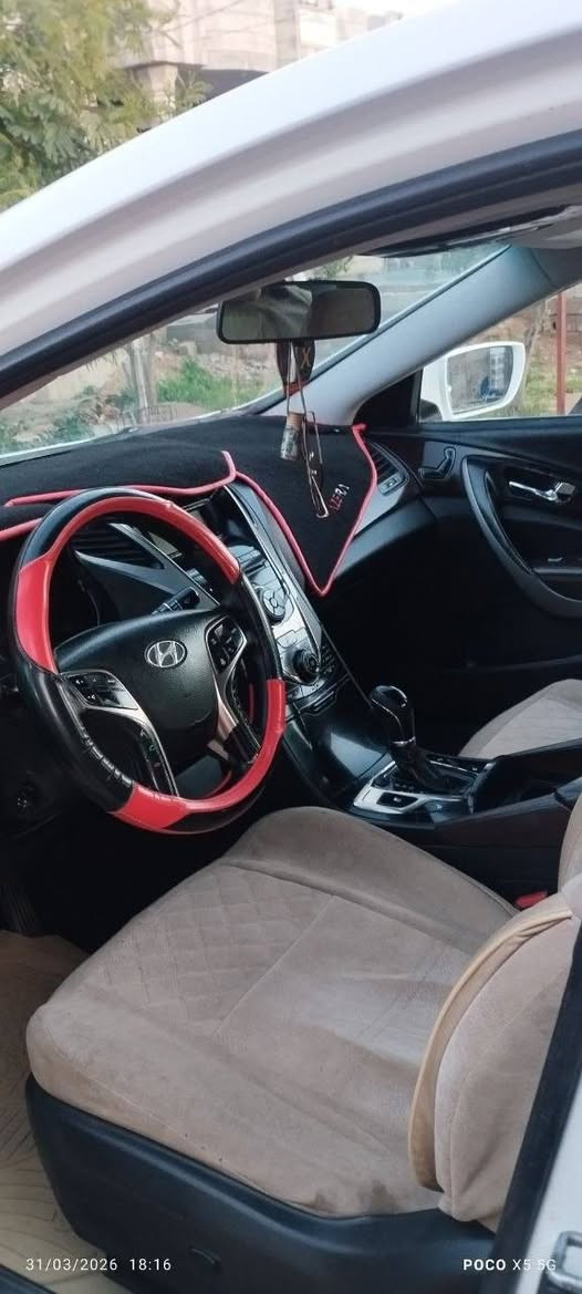 ​للبيع: هيونداي أزيرا 2012 (وارد خليجي)
المواصفات:
​المحرك: 4 سلندر (2400).
​الوارد: خليجي.
​الإضافات:
​السقف: فتحة بانوراما.
​التشغيل: بصمة (تشغيل + أبواب).
​الكشنات: تحكم كهرباء + تدفئة.
​الستيرن: تحكم كهرباء بالوضعية + أزرار تحكم (صوت + اتصال بلوتوث).
​الحساسات: رادارات (حساسات) أمامية وخلفية أصلية.
​الشاشة: شاشة معلومات وتحكم بالصوت (الشاشة الصغيرة الأصلية).
​ديالى - خانقين - ناحية السعدية
رقم الهاتف: ***********
