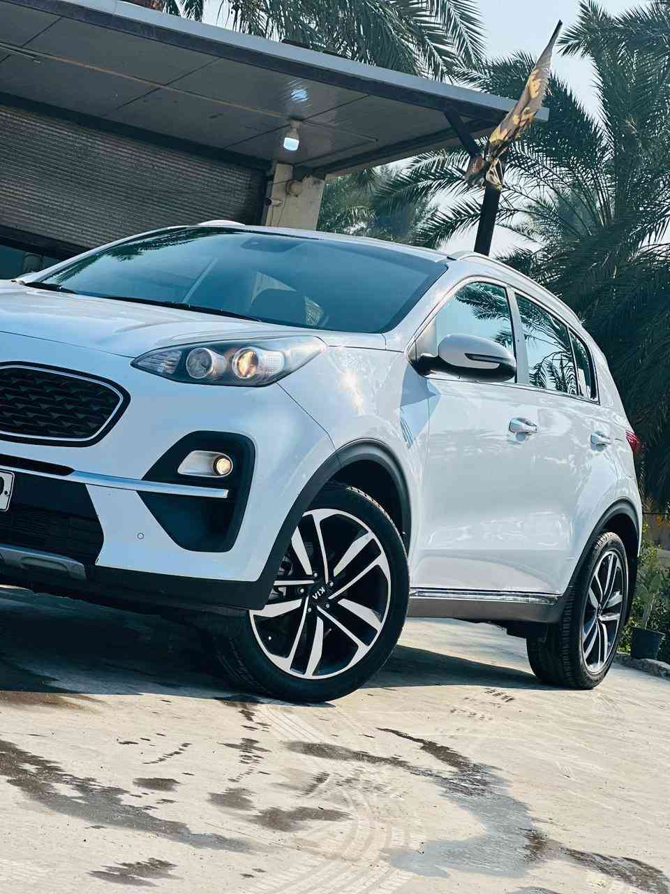 السلام عليكم سبورتج موديل 2021 السياره فول ماعده البنراما 
تحويل وكاله ثاني يوم ماشيه 78 الف السعر 213 وبيهه مجال حك الجيه الاستفسار التصال على الرقم ***********
