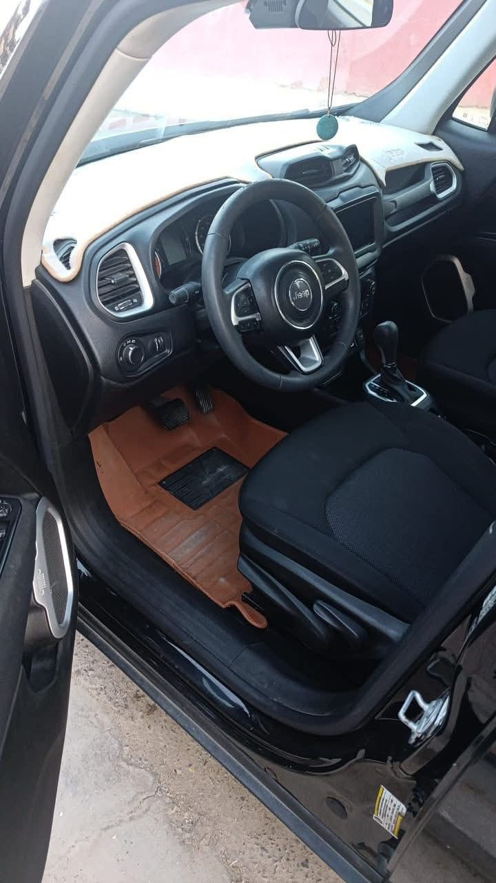 السلام عليكم من رخصة الادمن. جيب رنكد للبيع او مراوس ب اوبامه وانطي فرق موديل 2021 الشاشة مكسورة السعر 120 وبيها مجال ***********
