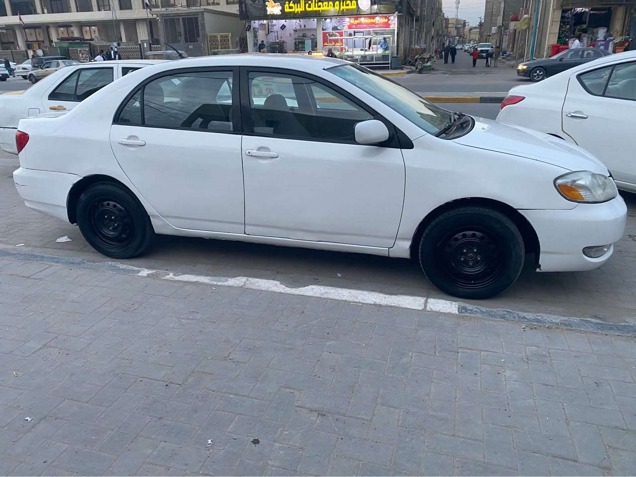 السلام عليكم كورلا نحله 2004 سنويه جديده سياره مصبوغه عام وارد امريكي بيهه جاملغ خلفي ايمن مكينه وكير خير من الله حداديه الاماميه خير من الله حداديه الخلفيه نص عمر السعر 67 وبيهه مجال بسيط رقمي 
***********
العنوان البصره البصرة, العراق
