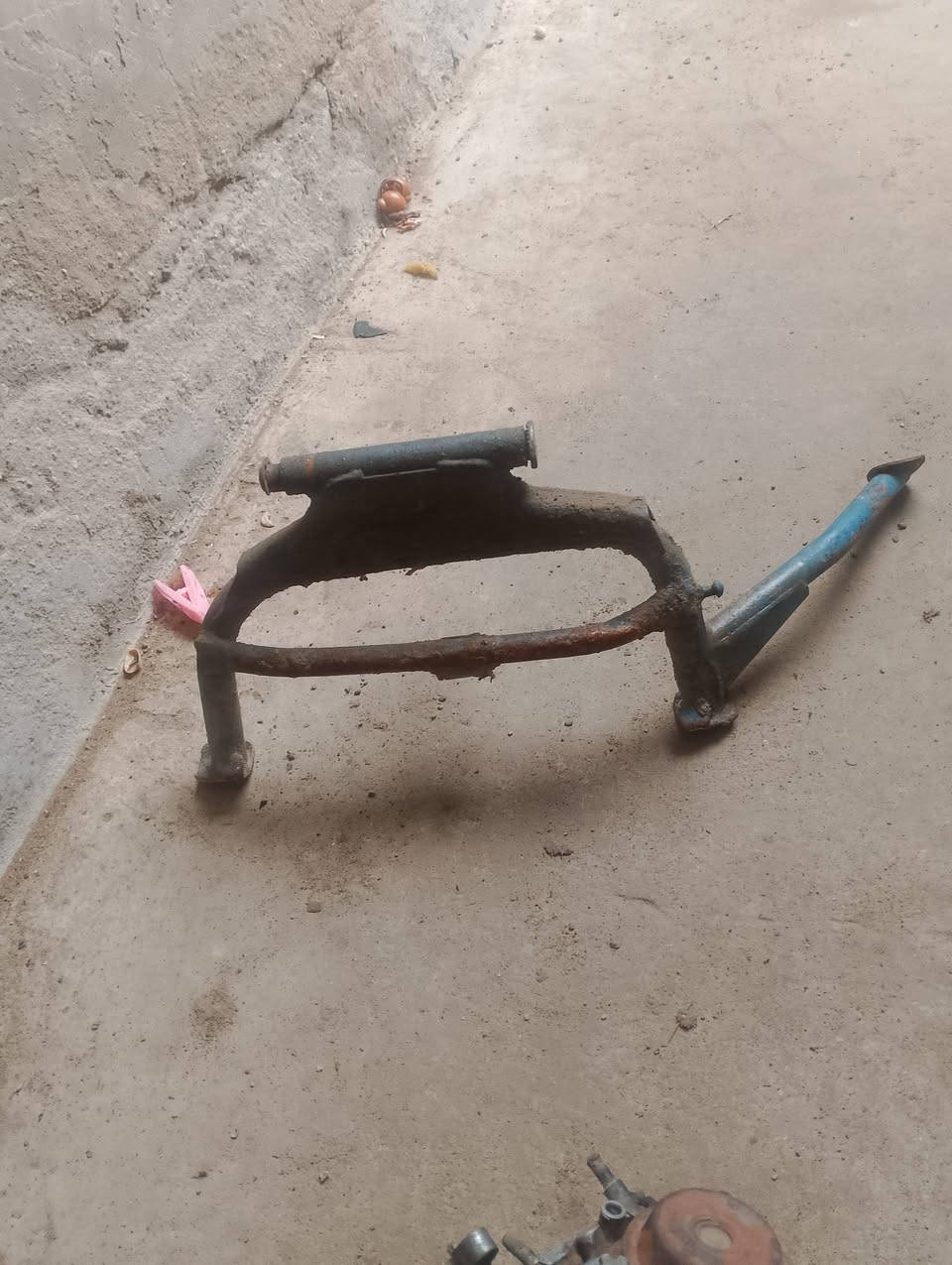 السلام عليكم شباب كابريتر البيع مال دبل رون وستان البيع الفيدنه يخابر ويدلل***********
