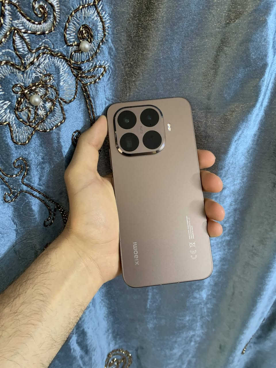 شاومي 15 تي برو
Xiaomi 15T Pro 
ذاكرة 512G
مستخدم كم شهر
للبيع أو المراوس 
مكاني بغداد 
هذا رقمي 
***********
