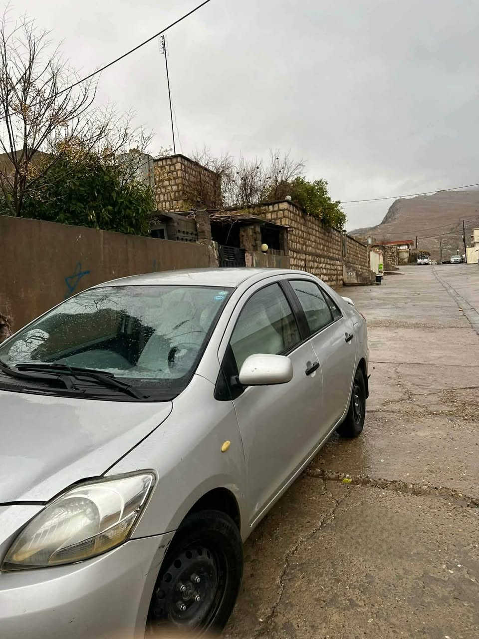 یارس 2007
گێڕ تۆماتیک
گێڕ و مەکینە بە شەرت
تەقە و ڕەقەی بەشەرت
حیزام  نییە بە حیزام دەیفرۆشین
سەنەوی تا 2030
4 تایەی لۆکی لەسەرە 
سعری 74معا مه له کی برا یانه ی تیدایه
*********** أربيل, العراق
