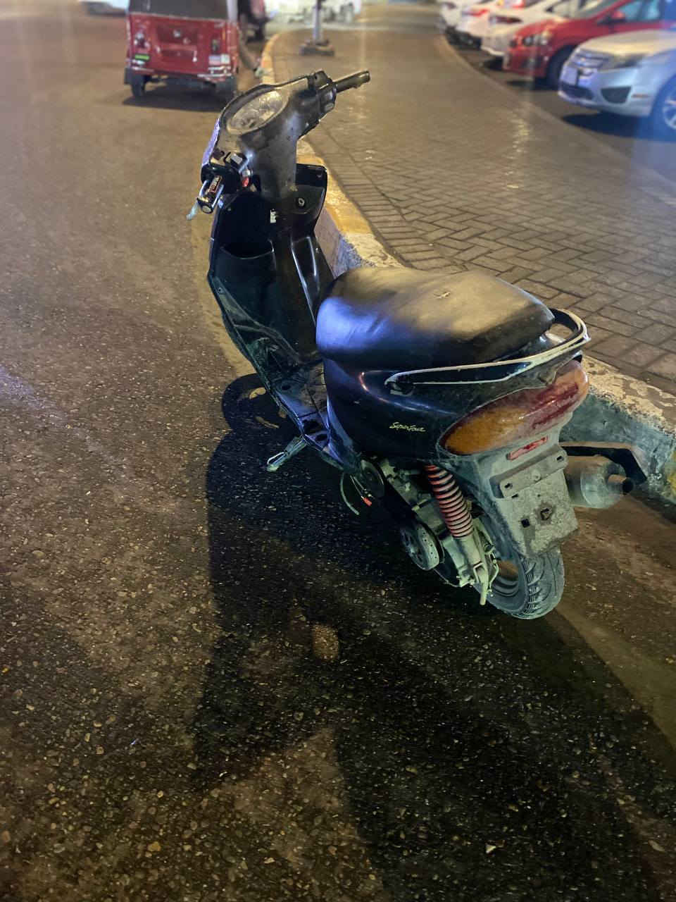 سلام عليكم 
دراجه للبيع ماكس قجمه 120
صارنصه اف. ام مكينه. تخبل شلعه معدل لا تنقيص ولا دخن سلف هندر كهربائيات بيها نقوصات بصيطه اشاير استان تعليك هورن فقط الباقي شغال السعر 350بيها مجاال 
العنوان بغداد حي أور


**إذا كنت صاحب هذا الإعلان وتريد حذفه لأي سبب، رجاءا أرسل رسالة إلى الدعم الفني**