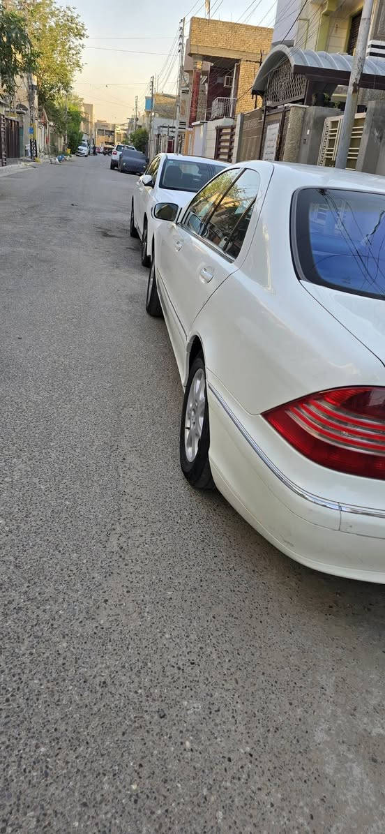 السلام عليكم
للبيع فقط بدون مراوس السعر 140 ورقة وبيهة مجال
Mercedes -Benz
موديل 2002 أصل ، حجم S500 
------------------------------------
#رقم الهاتف : ***********
#رقم السيارة : بغداد بأسمي اصولية  مشروع وطني 
-------------------------------------
تفاصيل👇🏻👇🏻
1_سلايد روف جام 
2_محرك V8+كير مكفولات ⁦⚔️⁩
3_تبريد 3 قطع +ثلاجة⁦❄️⁩
4_كروز سرعة🔒 
6_  شاشة ا🖥
7_ مري قلاب مع البك
9_ستيرن كهرباء 
10_شاشة اعطال💬
11_داخل جديد جدا  كهرباء ⁦⚔️⁩
12_لايت زنون 
13_ مري شفط
14_ ايرباكات سليمة 
15_ويل 16 بلادي  ⚔️⁩
16_سستم صوت BOSS 
17_صدر امامي خلفي كامل
18_حساس مطر💦
19_هزة وفحص جدد+سنوية جديدة  
20_لايت اوتو   ⚔️
21_ وضعيات قيادة سبورت وعادي 
22 زراك لايت عاطل
24 تجاوي خلفية كهرباء قلابة 
25 بردة كهرباء
27 جوبلسات جدد 
31 كير ثلاث وضعيات
33 كشنات هيترات مع كهرباء
34 كشنات خزن ميموري 3 وضعيات
37 تحكم استيرن جهتين
38  السيارة مكفولة من الصبغ والمعجون والبارد ، فقط تبديل الجاملغ الأيسر البنيد اثر حادث بسيط
39 تايرات جدد تخم
40مكان السيارة بغداد . الحرية .
للاستفسار الاتصال ***********
غير متواجد على النت  ( السعر 140 ورقة ) وبيهة مجال
-------------------------------------
