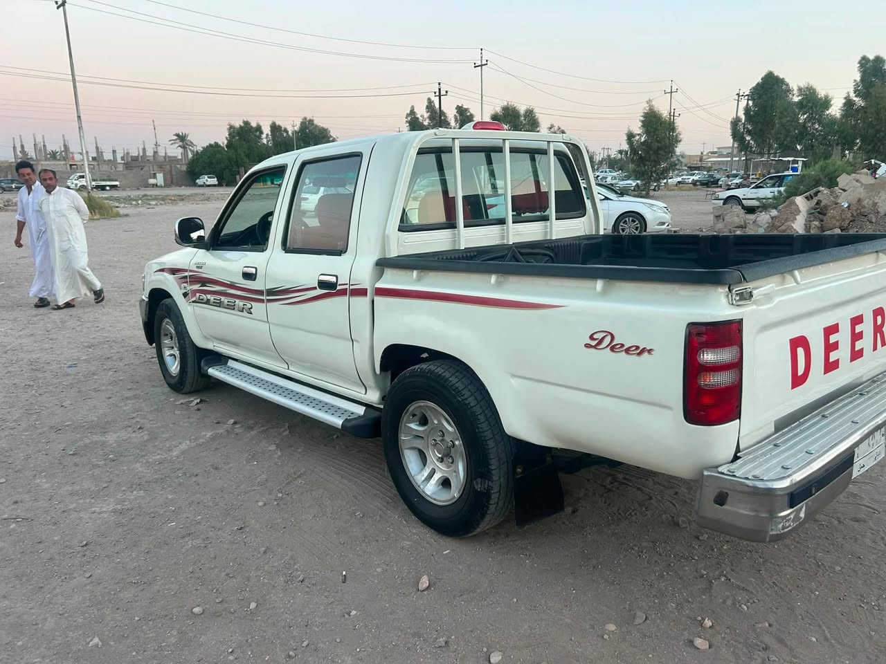 دير ٢٠٠٨ سيارة مصبوغة حزام بدون ظربة او حادث سيارة صدر ميكانيك درجة اولى غرفتها جديدة سيارة متصرف عليها فلس السعر ٥٥ وبيها مجال الاتصال على ***********
