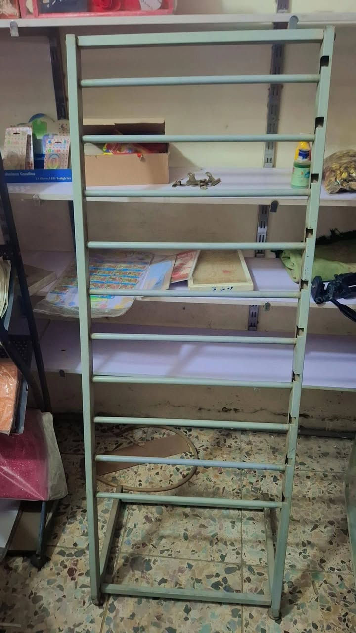 عارضات جلادات وكتب للبيع نظيفة كلش  السعر 75الف اثنينهن


**إذا كنت صاحب هذا الإعلان وتريد حذفه لأي سبب، رجاءا أرسل رسالة إلى الدعم الفني**