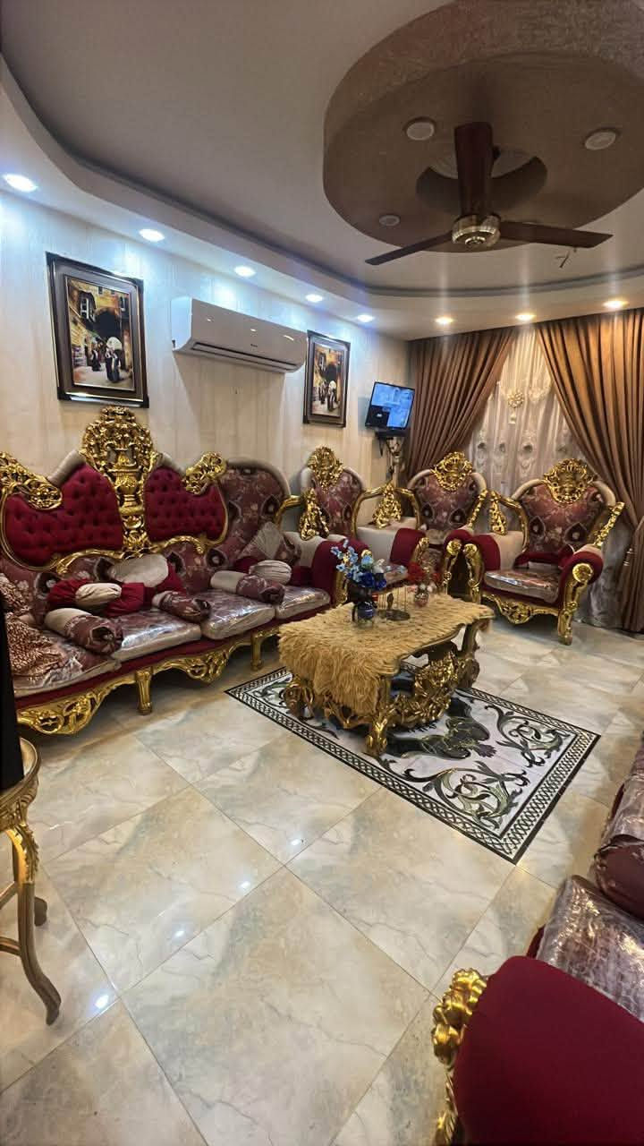تخم تاج ضخم صبغ حراري خشب عاج ١٢ مقعد 
للبيع مليون ونص وبي مجال للشراي مكاني الشعب حي اور


**إذا كنت صاحب هذا الإعلان وتريد حذفه لأي سبب، رجاءا أرسل رسالة إلى الدعم الفني**
