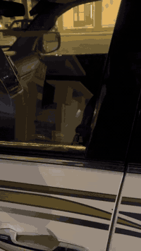 السلام عليكم للبيع تيوتا لاندكروزر 2008 محدث 2021 داخل وخارج مصبوغة عام تحديث السيارة حلو كير محرك مكفولات مكفوله من كص وعيب شرعي رقم بغداد سنويه و هزه جديده مداور مباشر  مكان السيارة نجف السعر 227  للتواصل الاتصال ***********
