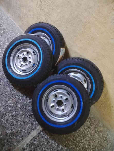 سلام عليكم البيع تايرات جوبلس خط ابيض زيرو زاد تاير عريض جوبلس مكان بغداد مدينه الصدر رقم راعيه وخابره ***********
