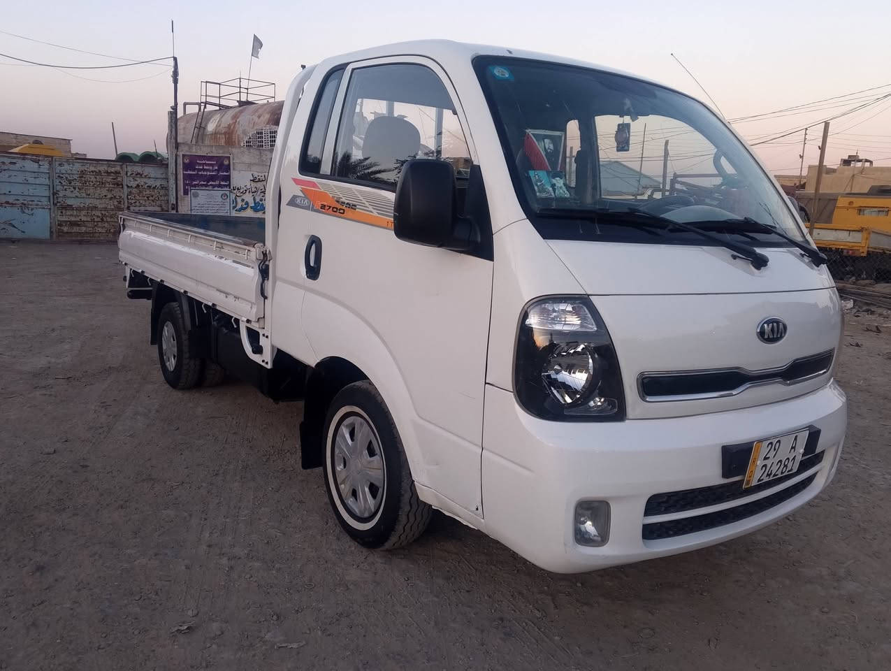 سلام عليكم كيا البيع مكفواله كفاله عامه من صبغ  وضربه وكير ومحرك  شاصي رقم واسط نكليزي سعر 100 مديل 2015العنوان بغداد رقم الانتصال ***********
