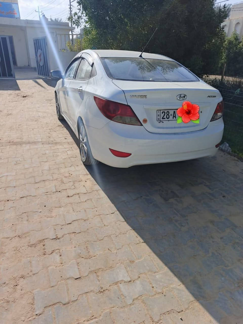 هونداي اكسنت خليجي موديل 2013 رقم تجف انكليزي سياره جاهزه حداديه تخم تاير محرك 1600 السونار مرفق مع الصور السعر 96 وبيه مجال بسيط مكلف بالنشرالاتصال على الرقم *********** مكان السيارة النجف
