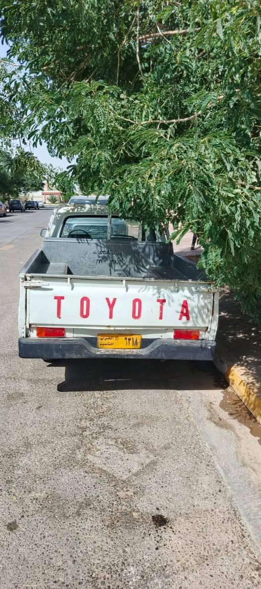 تيوتا بيكم ستاو 81 للبيع سنويه موجوده ساقطه شغاله مكينه محرك مكفول من كلشي للتواصل ***********
