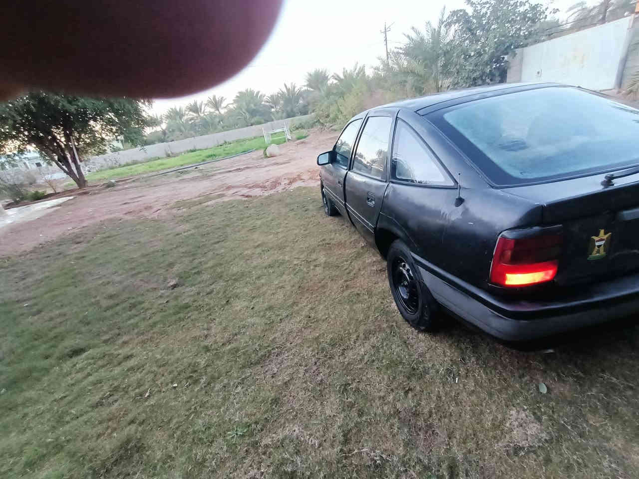 سلام عليكم من رخصة ابو الكروب المحترم ////اوبل فكتره رقم ديالى سنويه ٢٧مكان سياره ديالى ترهم مراوس بيكم سعر ٣٨وبيه مجال ***********
