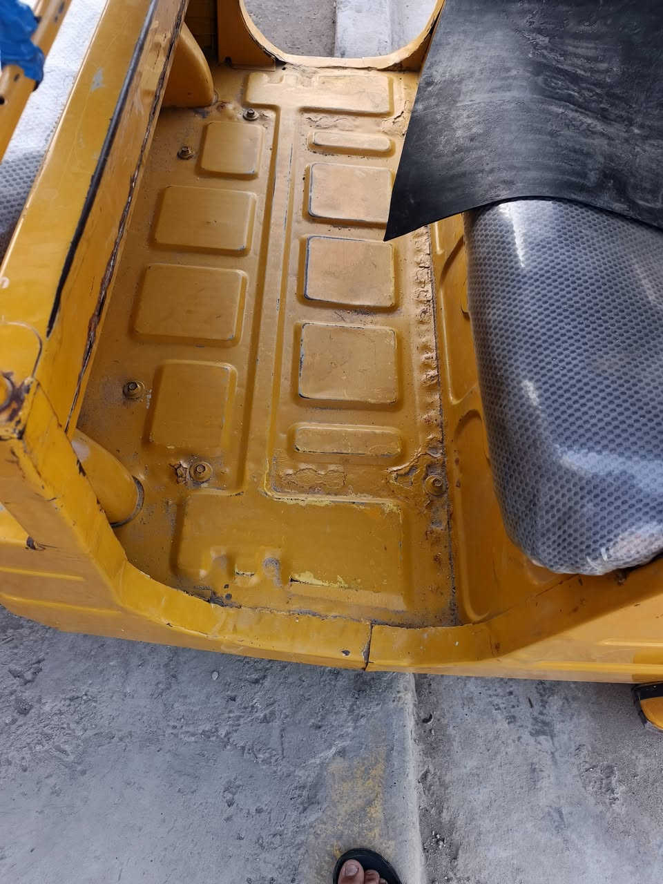 السلام عليكم شباب تكتك رقم وسنويه هزه جديده رقم نكليزي للبيع موديل 18شهر12منه29 تكتك مكفوله من صبغ ومعجون تكتك معمره بس دوس محرك مجفت مره وحده مامشروكه تكتك مال جناي  سعر 5850وبيه مجال للطيبين رقم ***********متواجد واتساب فيس بوك
