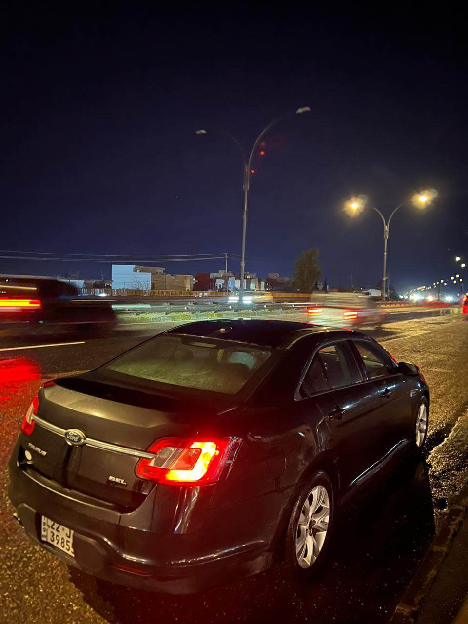 فورد توريس بدون صبخ كلين بدون دعم 
سياره جديد گير محرك بشرط تايرات جديد
تخم جديد رقم سنوي جديد تحويل وكاله بشرط بدون عل بارد 
سعر 100$ 
مكاني دهوك 
رقم موبايل *********** زاخو, دهوك
