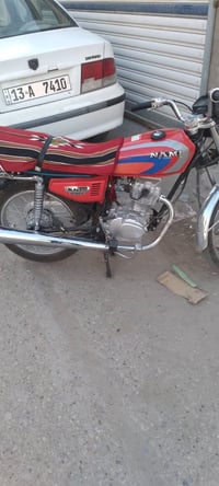 دراجه للبيع جديدة صاله اقل شهر طالع من الوكيل  اوراق سكنر بعده دهن ممب...