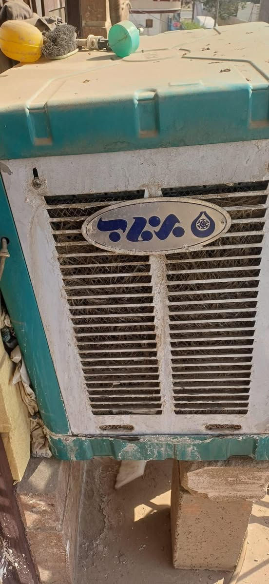 مبردة برفاب حجم ٢ وربع .. نظيفة بدون اي ضرر .. السعر ١٠٠ الف .. الدورة كفاءات الصحة.. يوجد توصيل 
للتواصل : *********** بغداد, العراق
