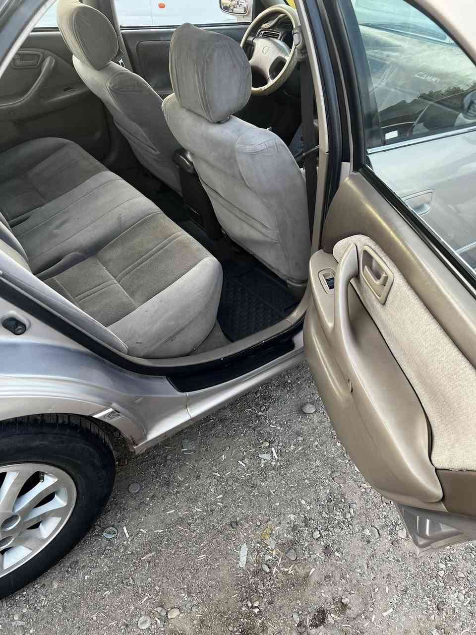 السلام عليكم كامري اللبيع 2002 السعر 86وبيه مجال *********** السياره موجوده بغداد
