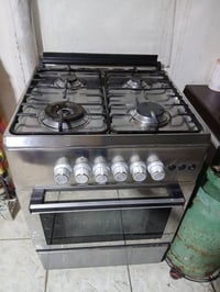 طباخ • اوفن • ٣ عيون