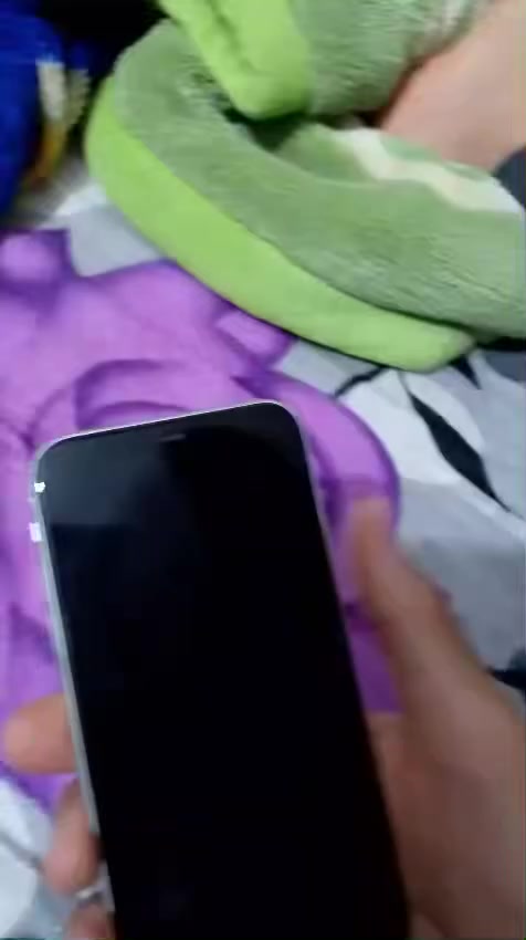 السلام عليكم 11عادي ذاكره128بطاريه 82الجهاز 
مكفول وتر بروف مراوس شعندك نزل


**إذا كنت صاحب هذا الإعلان وتريد حذفه لأي سبب، رجاءا أرسل رسالة إلى الدعم الفني**