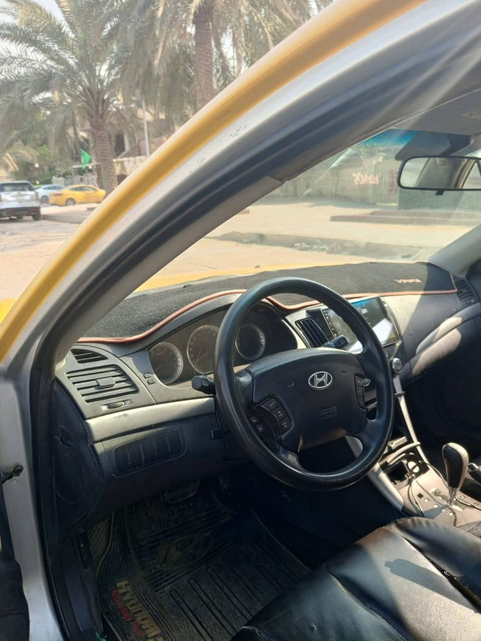 سلام عليكم سوناته لل بيع مديل 2010وادر خليجي السياره باسمي تخم داير جديد صدر امامي خلف جدد كير مكينه كفاله بيه حادث بل چاملغ اليسر الخلفي بي ضربه بدون دواخل السياره خير من الله السعر 90اوبيه مجال العنوان بغداد ***********
