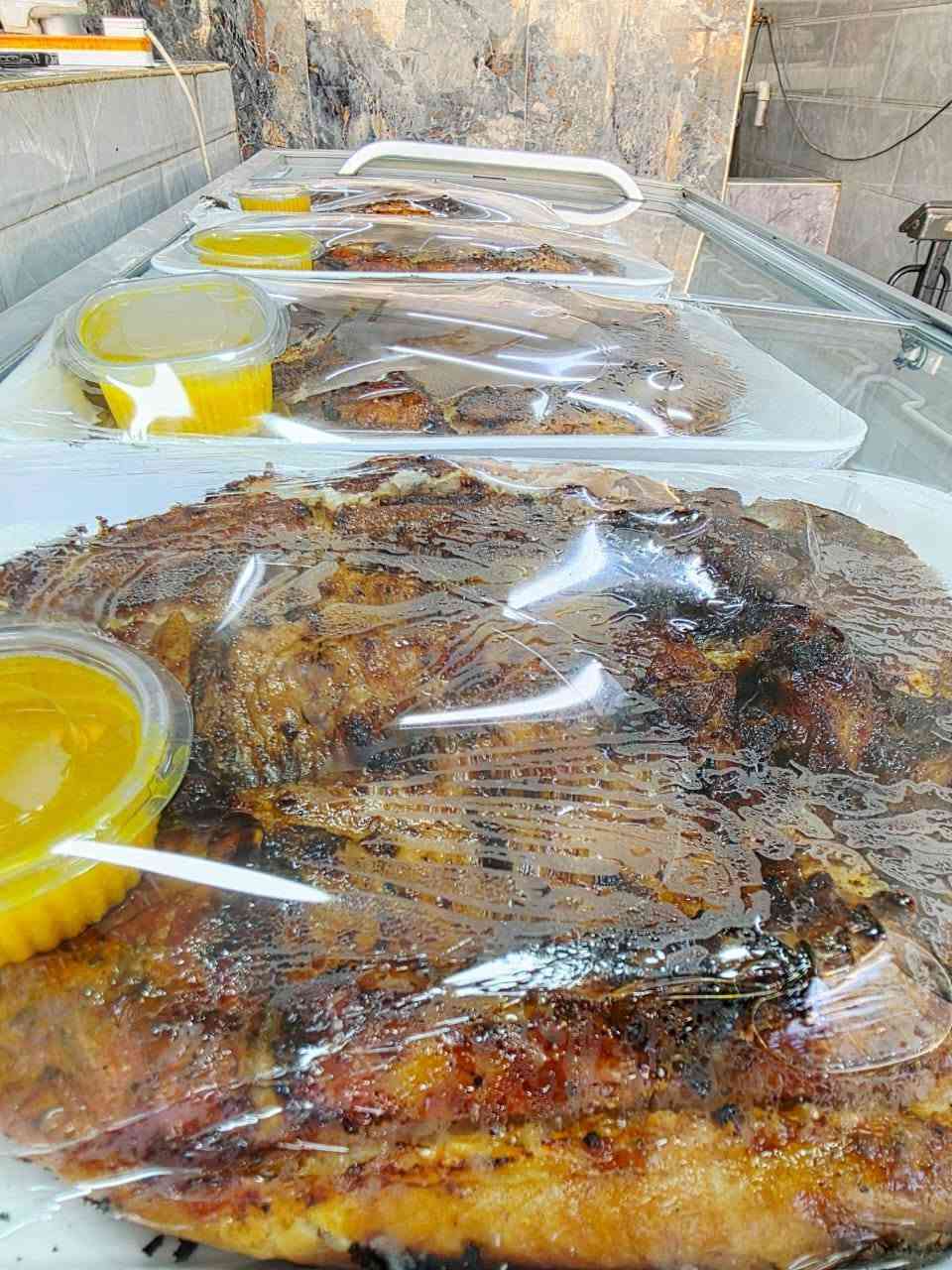 السلام عليكم أهلنه وناسنه الطيبين
سمك 🐟🐟🐟🐟مسكوف 
مع العنبه وطرشي 
وتمن احمر 
دجاج حي على الفحم 
العنوان مدخل B  الجديد مجاور علوه ليمونه 
***********واتساب

توجد خدمه توصيل
