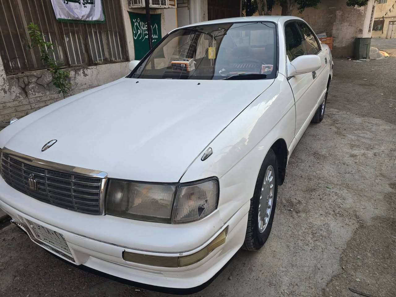 السلام عليكم بطه منفصل رقم بغداد موديل 1993 بيها قطع صبغ حزام بدون ضربه كير ومكينه مكفول السعر 53 رقم ***********
