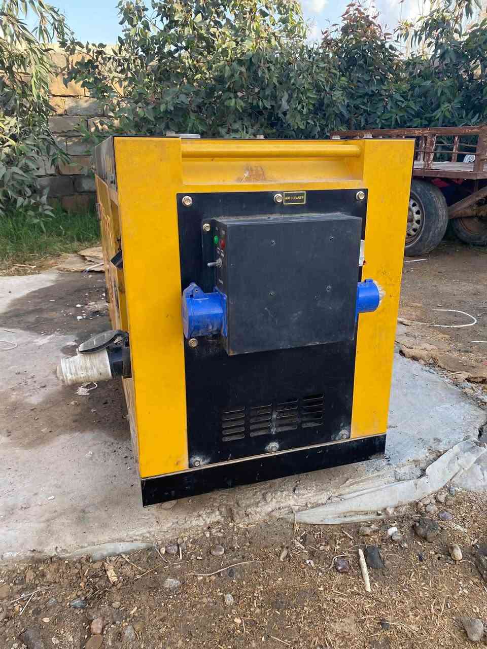 مولد كابوتا 32 امبير تشغيل ذكي اوتماتيك سلف للبيع مكان الرضوانيه الغربيه السعر 1250 جديد قبل شهر اخذته حمل زايد فقط المكينه تريد تجفيت


**إذا كنت صاحب هذا الإعلان وتريد حذفه لأي سبب، رجاءا أرسل رسالة إلى الدعم الفني**