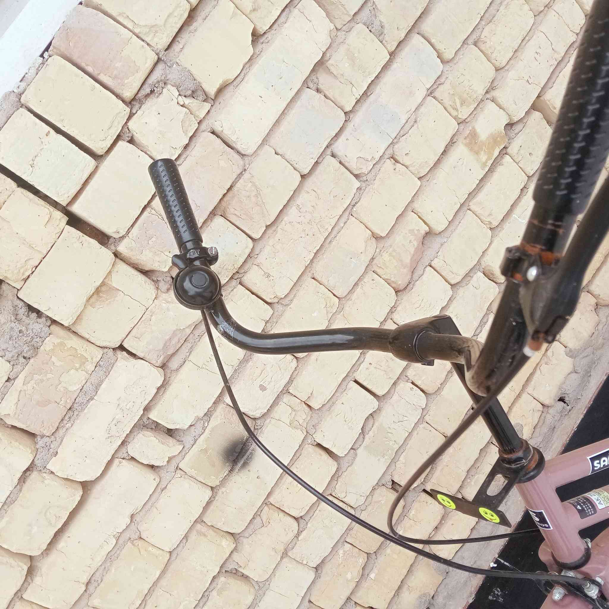 *********** العنوان حي لفنانين قرب  مدرسه نسيم ميسان لبتدائيه 
السلام عليكم هاذه بايسكل ياباني للبيع السعر 125 وبي مجال لشراي يراسلني واتساب
