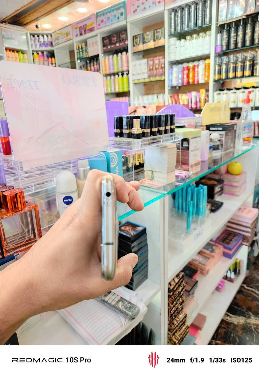 ريد ماجيك 6 برو نضافه 100/100 ذاكره 256 فقط جهاز 
سعره 300 الف قفل قفل 
مكاني بغداد البياع مقابيل الكراج
رقمي
***********
