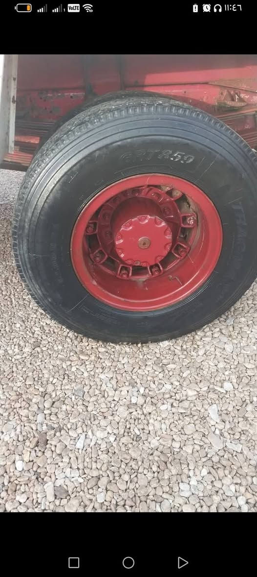 السلام عليك عندي برماخ مروس ٢٢ ونص ***********
