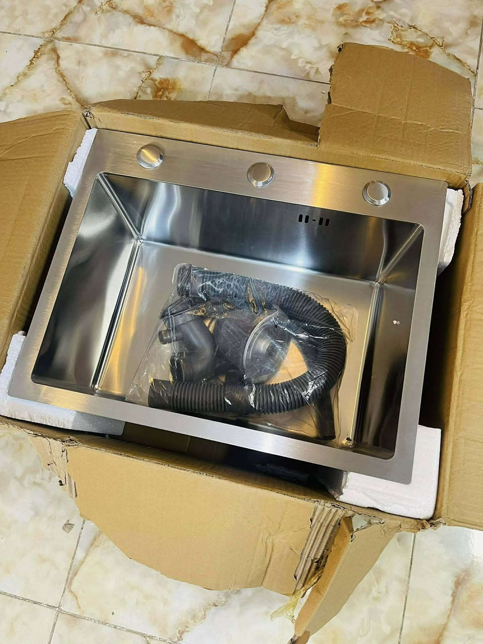 ياالله
سنك ستيل بهذا الشكل


**إذا كنت صاحب هذا الإعلان وتريد حذفه لأي سبب، رجاءا أرسل رسالة إلى الدعم الفني**