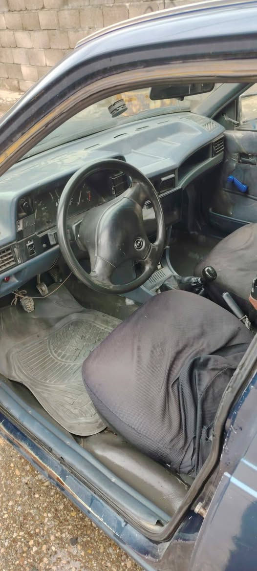 كاديت للبيع محرك جديد مال كصه صارلي شهرين من شديتو  طخم جديد سنويه خضره هزه كاملا  كوبون بانزين ستيرن بور كهربائيات شغالا كلها شاشه السعر قفل 18 لاستفسار ***********
