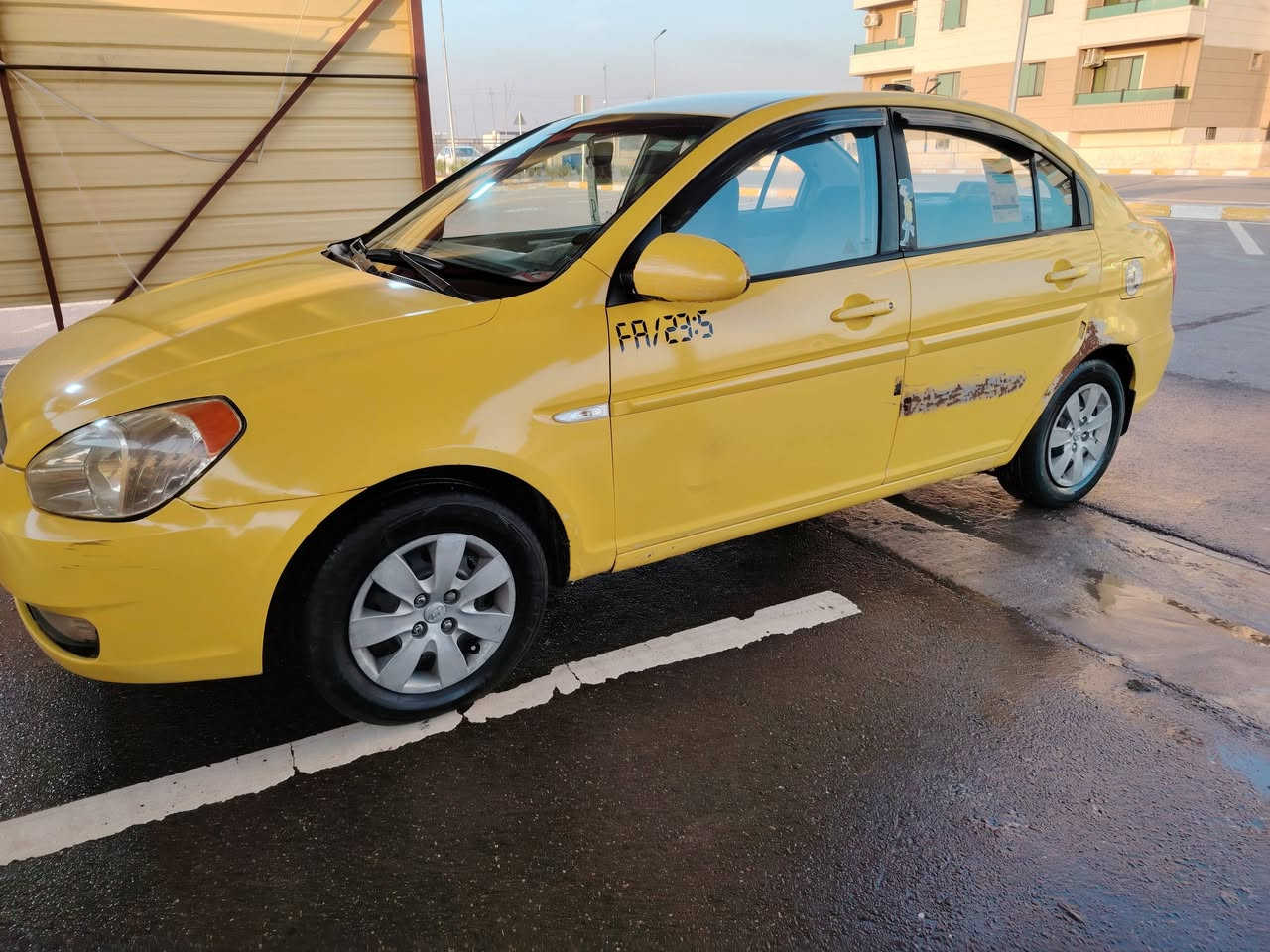 اكسنت فيرنا موديل ٢٠٠٩ كير ومحرك شرط بدون ضرر بس هاي الطخه الموجوده بالصور وتلقيطات مال تكسي تبريد تدفئه كلو شغال الشرعي موجود وعندي وكاله عامه مطلقه بأسمي الشرعي موجود طخم الكدام جديد تايرات زوج كدام جديد السعر ٨٨ وبيها مجال الاتصال عالرقم ***********
