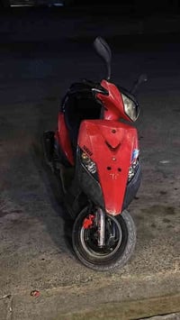 دراجه ثعلب gtr   كابريتر نضيفه جدا و الدراجه مال جناي نازله من الرمبه ...